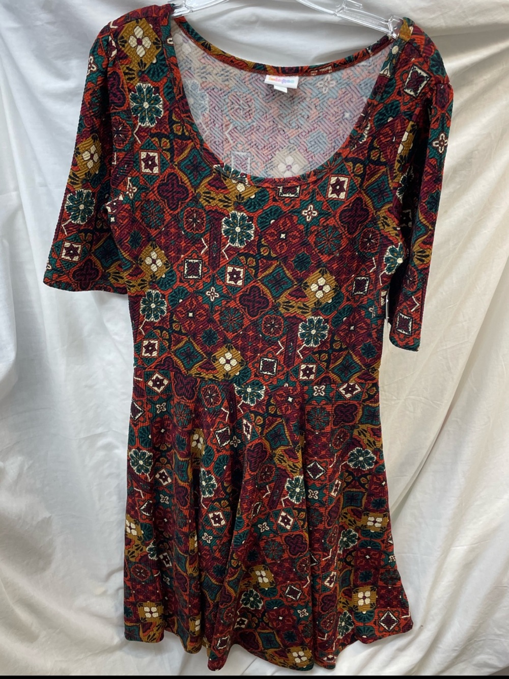 NEW!!! Lularoe Women’s Scoop Neck Fit & Flare Dress in Burgundy Multi sz 2xl